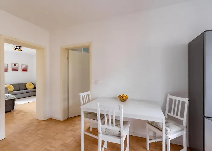 West48 Gemuetliches -blick Auf Blauen 杜伊斯堡